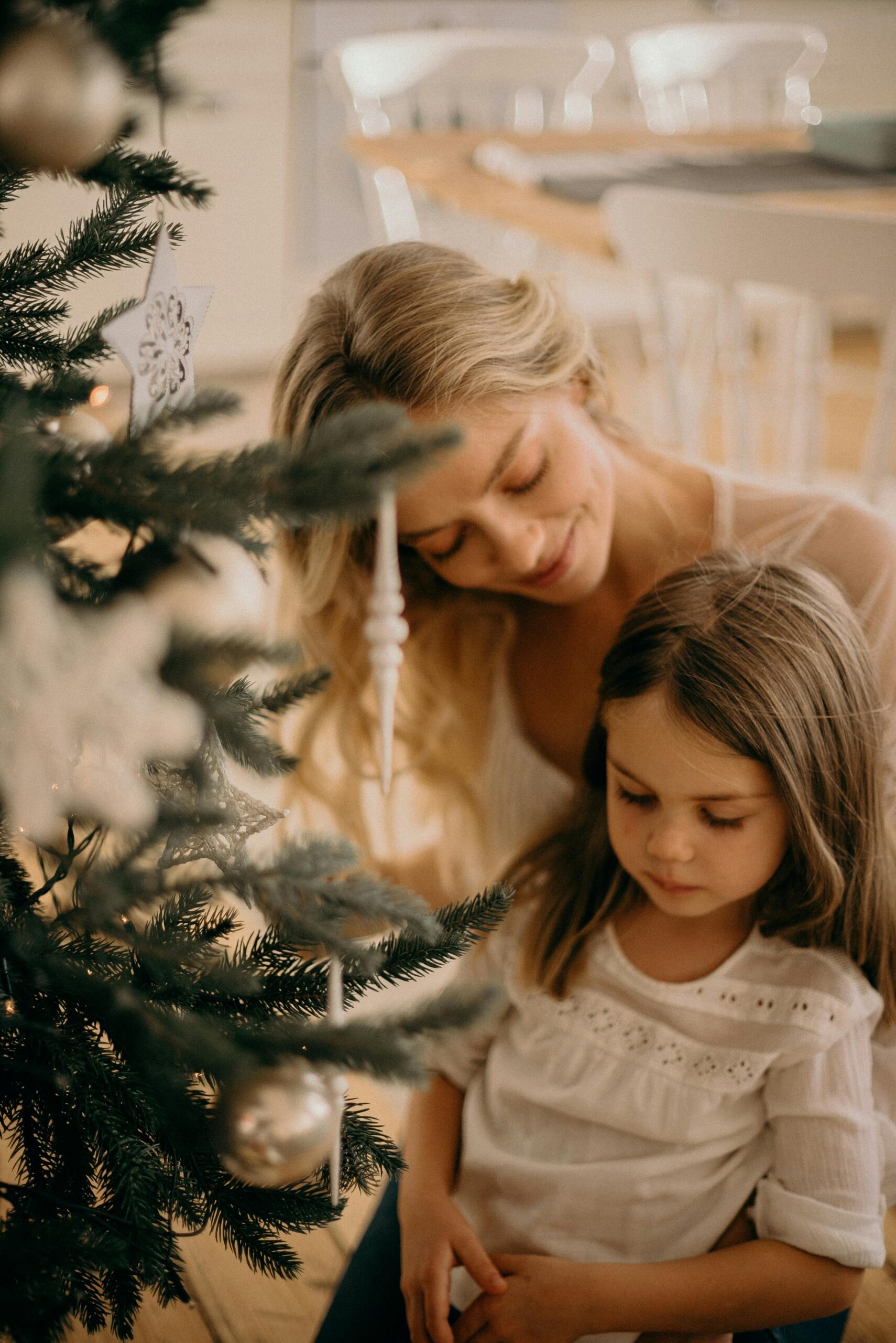 Prepara tu hogar para la Navidad con cortinas de cristal